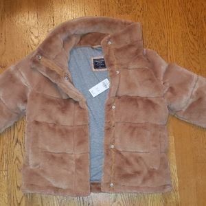 Abercrombie & Fitch Mini Faux-Fur Puffer Jacket